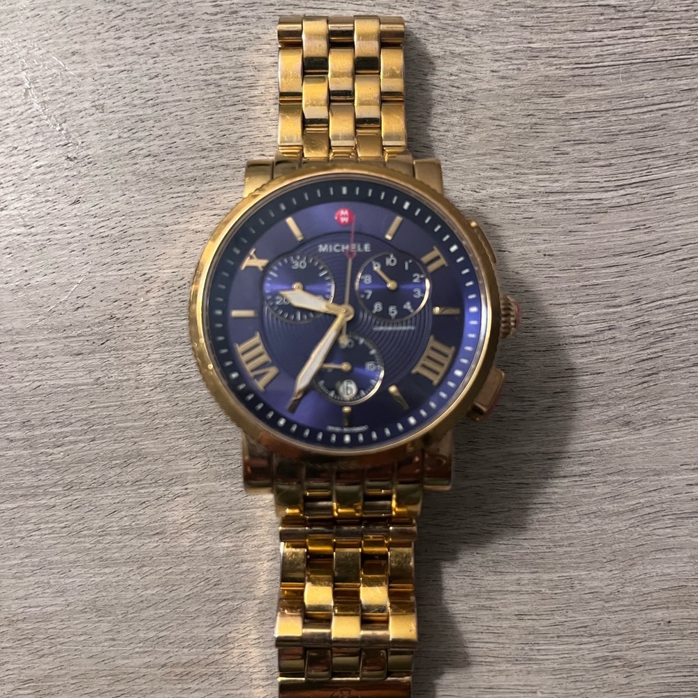 Beautiful slightkt worned Michelle Watch ! Minor scraches.